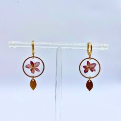 Boucles d'oreilles fleur violette
